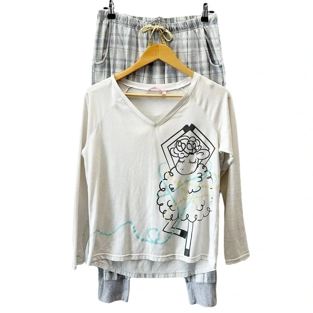 La Vie en Rose Pajama Set 2PC Sleepwear Long Sleeve Top PJ Pants White Grey Smal